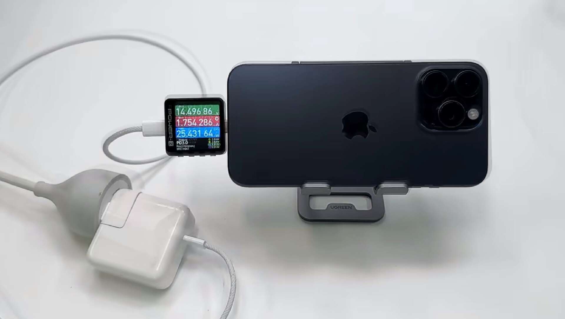 Chargeur iPhone 15 Pro
